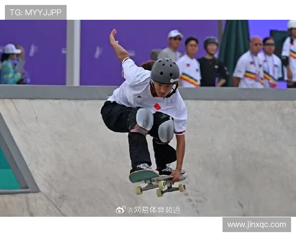 杭州滑板队在全国滑板状态排行榜中荣获第十名展现实力与潜力 杭州滑板队在全国滑板状态排行榜中荣获第十名展现实力与潜力