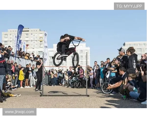 深圳街舞队在极限运动嘉年华积分榜中以60分领先其他队伍表现出色