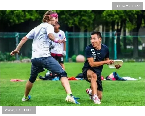 广州飞盘队在世界滑板锦标赛中的灵活性表现引发热议与关注