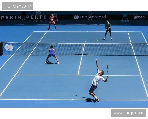 成都网球队战术揭秘：深度解析网球盯防技巧与策略