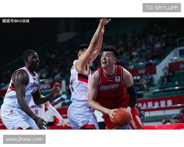 深圳篮球队中路突破的优势与劣势分析及战术调整建议