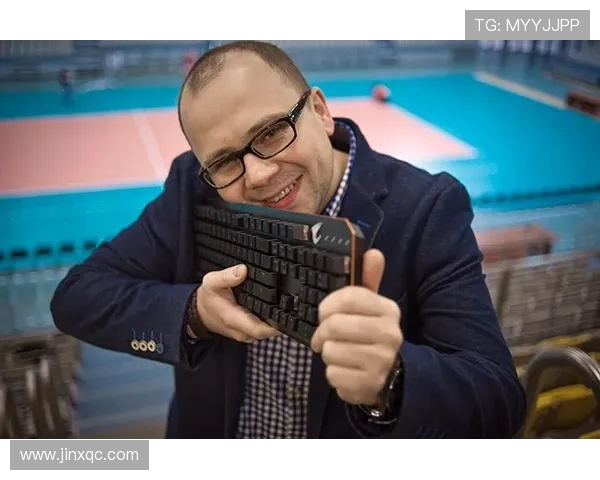 TES在高校联赛中的状态表现分析与未来展望