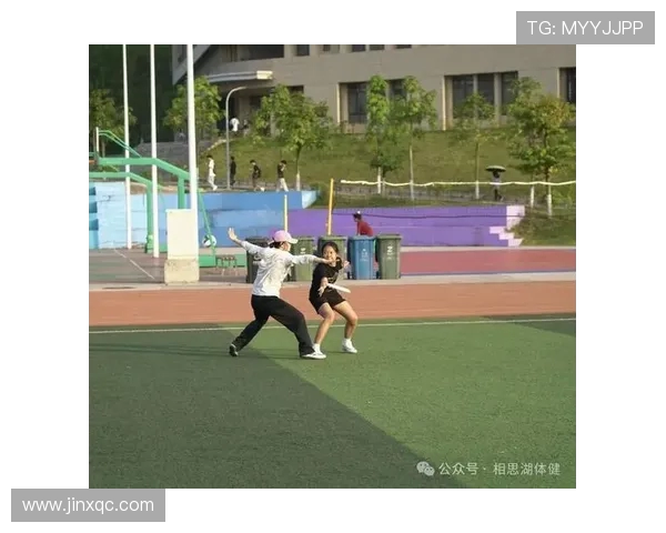 杭州飞盘队在全国团队协作排行榜中荣获第四名展现出色团队精神与实力